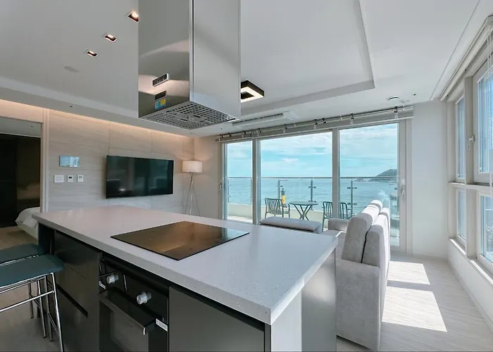 The First Ocean Songdo 公寓 釜山